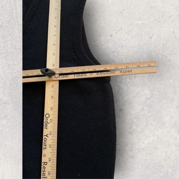 Woodward Shop V-Neck Sleeveless Lambswool Vest Black Medium Made in Scotland - Picture 3 of 7